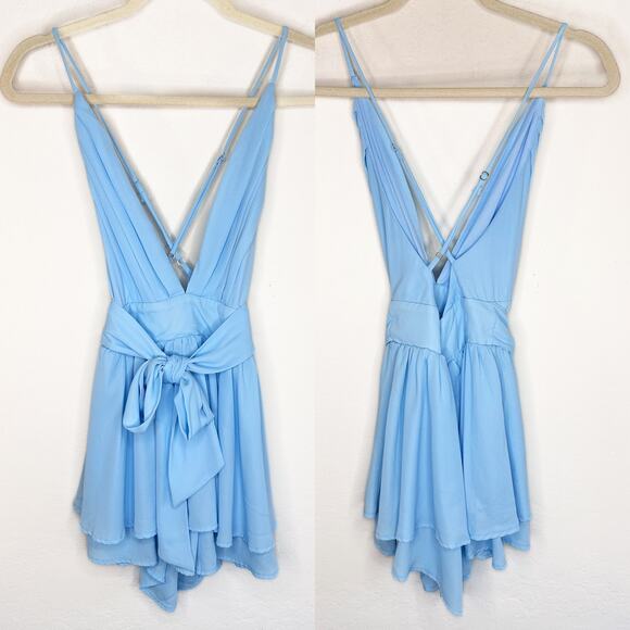 Lucy in The Sky Secret Crush Sleeveless Pleated Tie Waist Romper Sky Blue XS - Picture 3 of 14